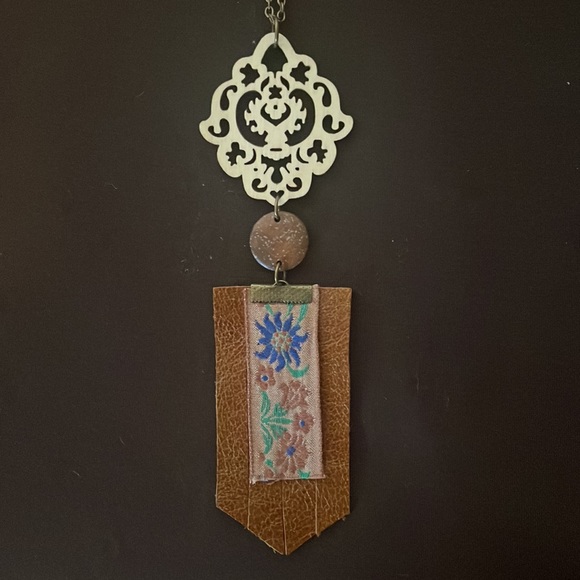 Boho necklace & bracelet set made with bronzes and leather and wood. Never worn! - Picture 2 of 10